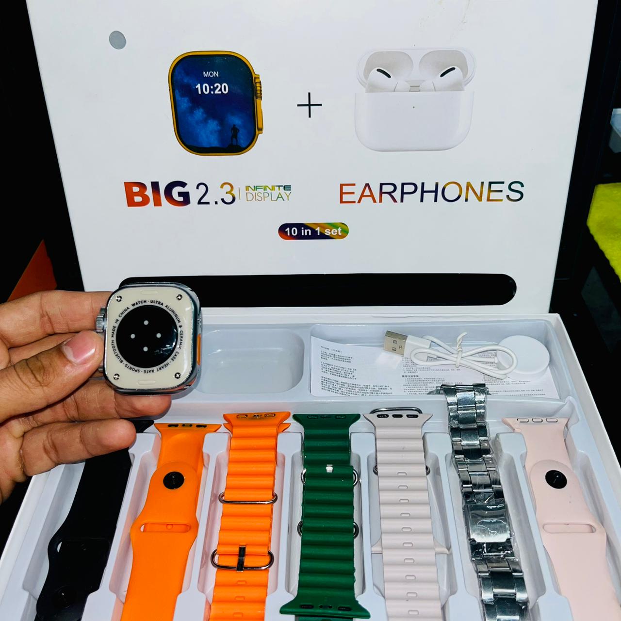I20 Ultra 3 max suit smartwatch with 7 straps + free Earbuds